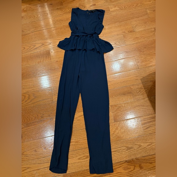 BCBGMAXAZRIA Giovanna Navy Peplum Sleeveless Jumpsuit XS - Keyhole Back - Picture 2 of 6